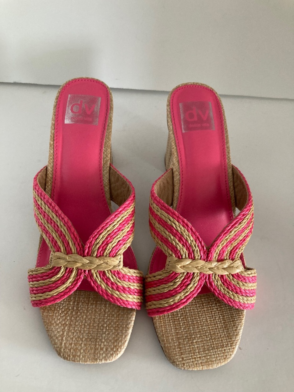 DV Dolce Vita Haady Woven Raffia Heels Sandals Pink Beige Open Toe Women 9 EUC
